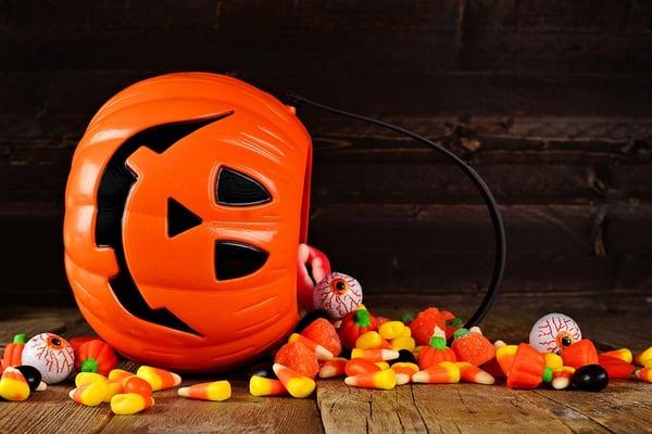 jack o lantern bucket with candy